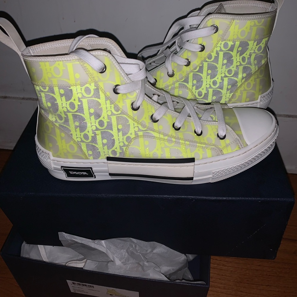 Dior Mens Size 42 B23 High-Top Sneakers - Yellow
